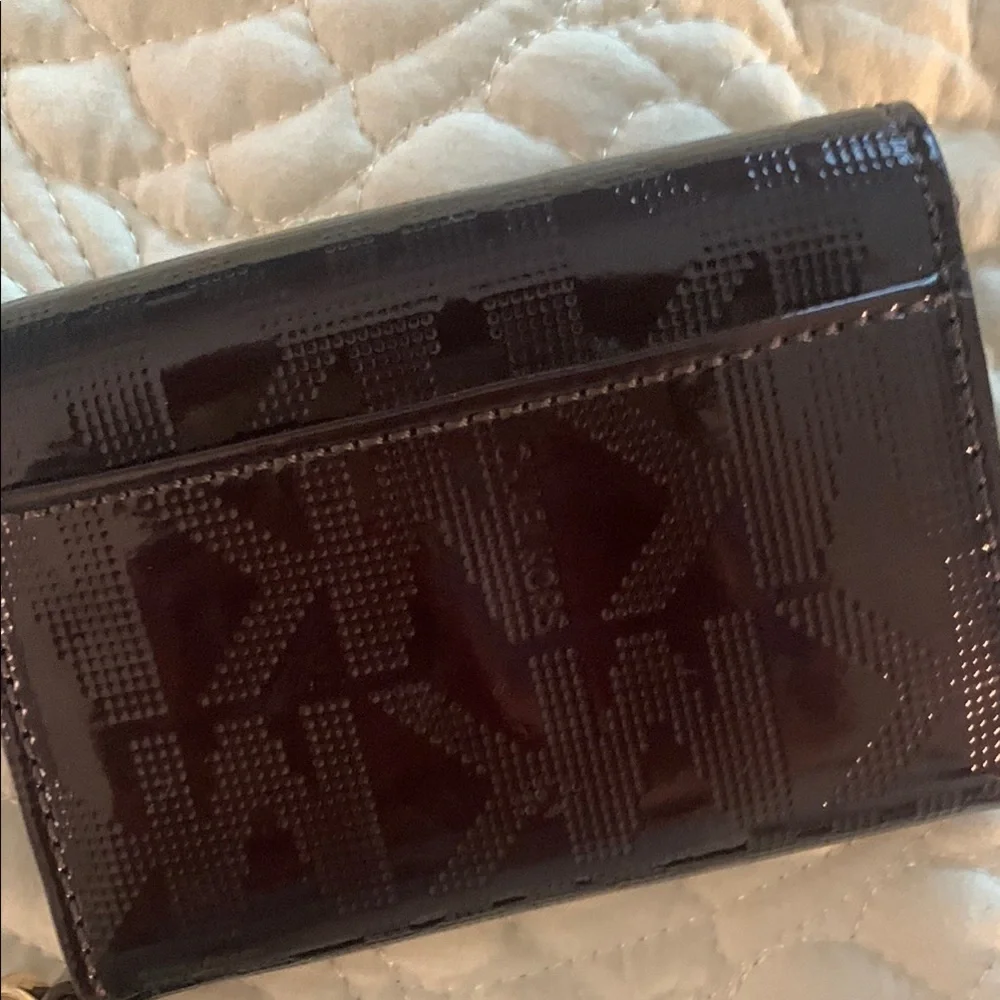 Michael Kors Chic dark burgundy Cream Clutch Wristlet with Glossy Finish - Picture 4 of 8